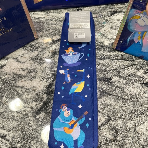 Disney's 50th Anniversary socks - Picture 13 of 15